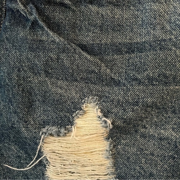 New with Tags BlankNYC The Barrow Vintage High Rise Short in Living the Dream 27 - Picture 4 of 5